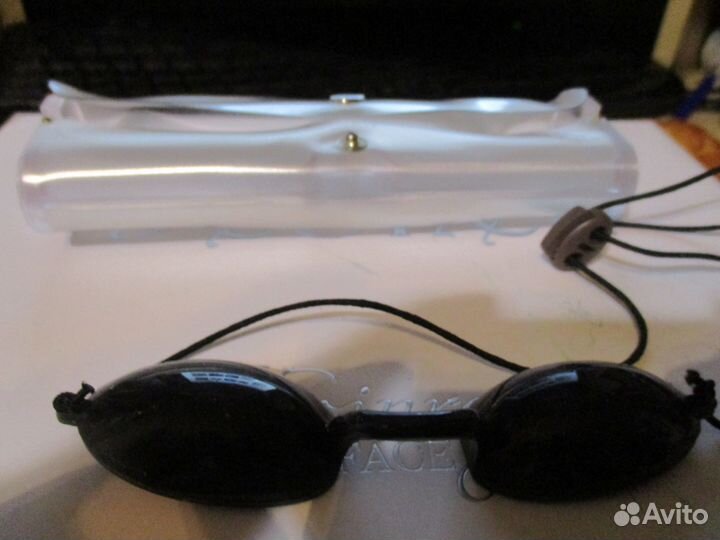 Аппарат для ухода за кожей головы волосами