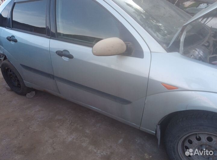 Задние двери (крышка багажника) для форд фокус 1