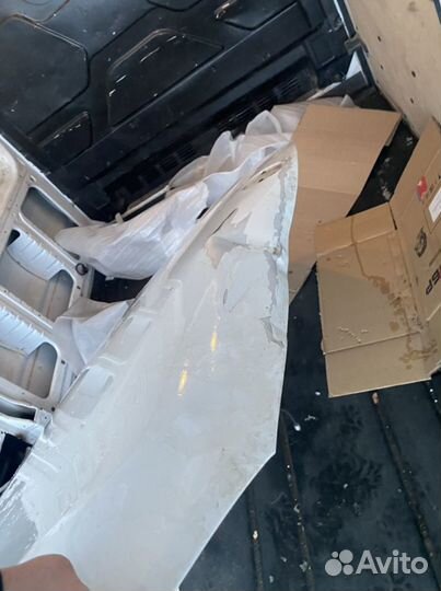 Капот f01 bmw белый а300 под ремонт