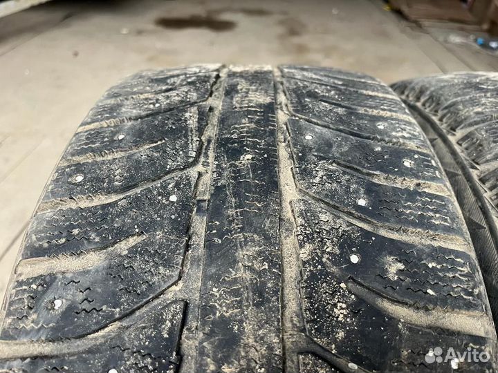 Bridgestone Ice Cruiser 7000 225/50 R17