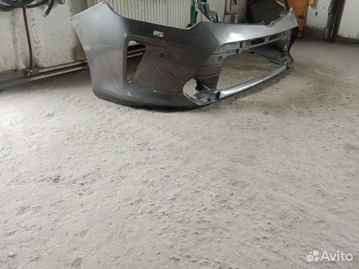 Бампер передний Toyota kamri