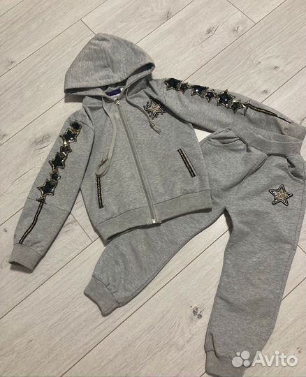 Спортивный костюм