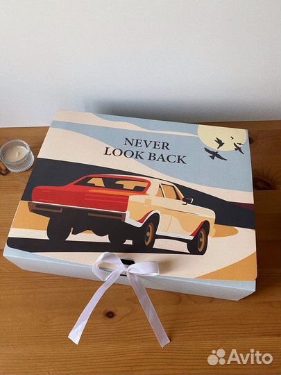 Коробка подарочная