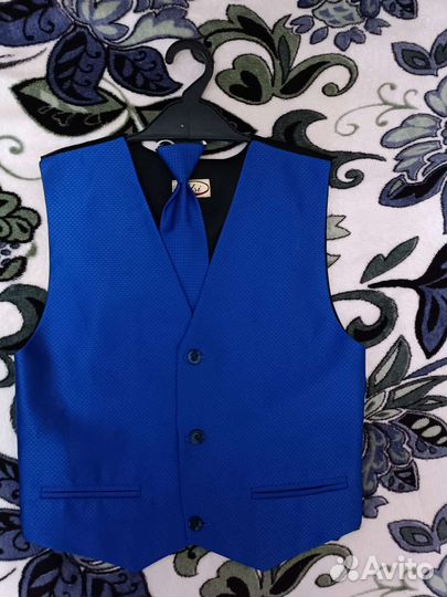 Жилет на выпускной