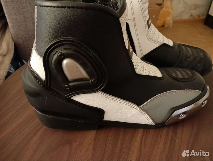 Мото кроссовки Hizer