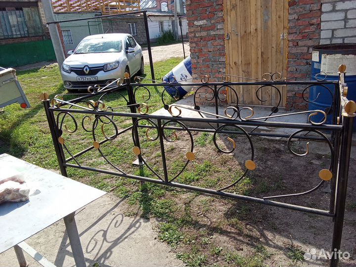 Ограда новая