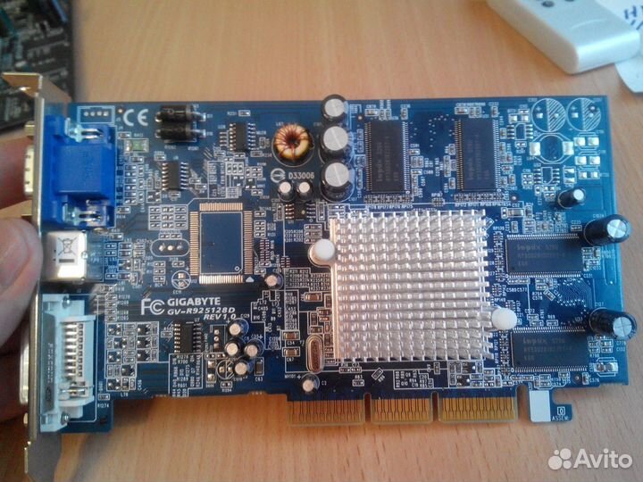 MSI GeForce FX 5200, ATi radeon 9250