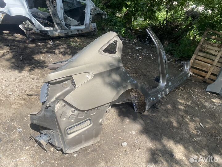 Задняя правая четверть Hyundai i40