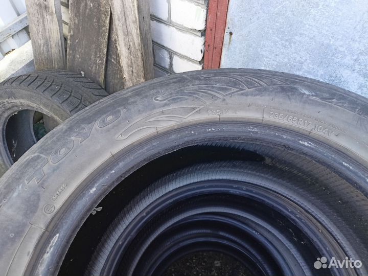 Toyo Proxes ST II 235/65 R17