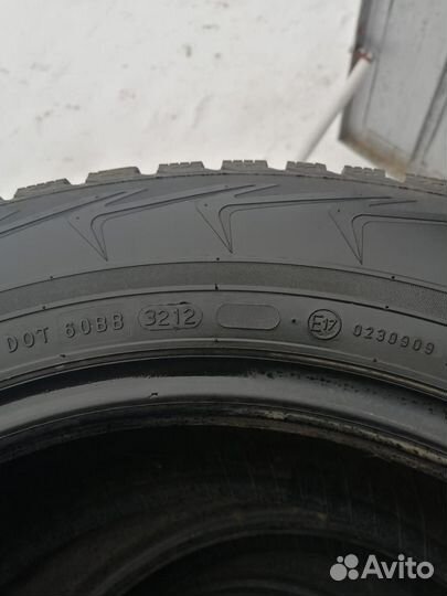 Nokian Tyres Hakkapeliitta 5 215/65 R16