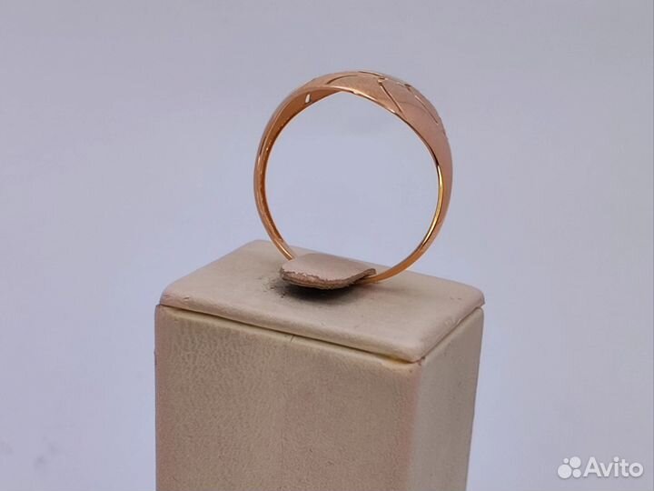 Золотое кольцо с рифлением р.22 585* 2,3гр