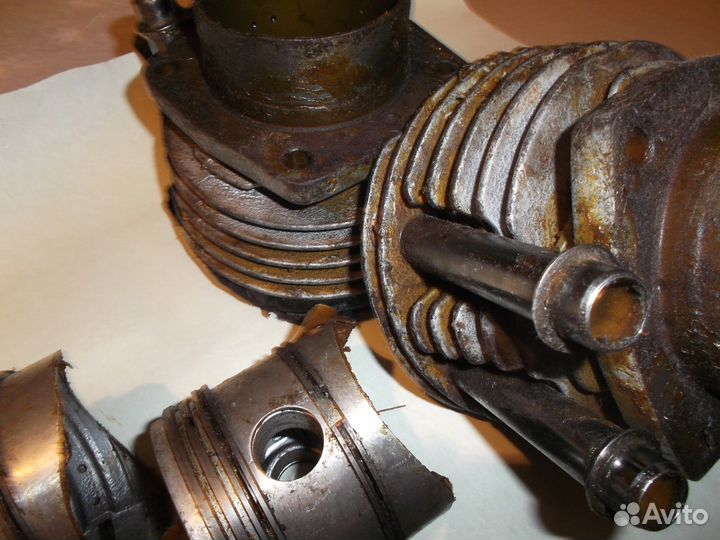 Продаю новую советскую поршневую на мотоцикл Урал