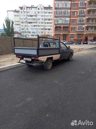 Передние сиденья на вис