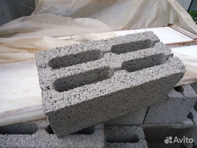Керамзитовый блок 250. Керамзитобетонный блок 120х188х390 мм. Полнотелый керамзитобетонный блок самара. Саморез в керамзитобетонный блок. Блоки керамзитобетонные 390х190х190.