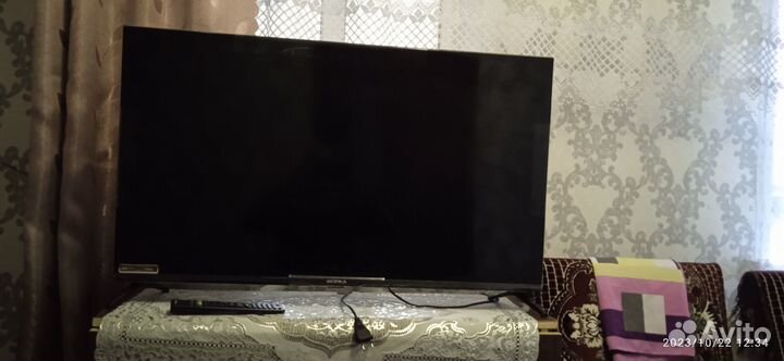 Телевизор на запчасти