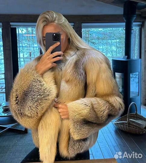 Шуба короткая dior мех