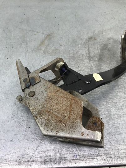 Педаль тормоза Honda Civic FK1 R18A2 2005-2012