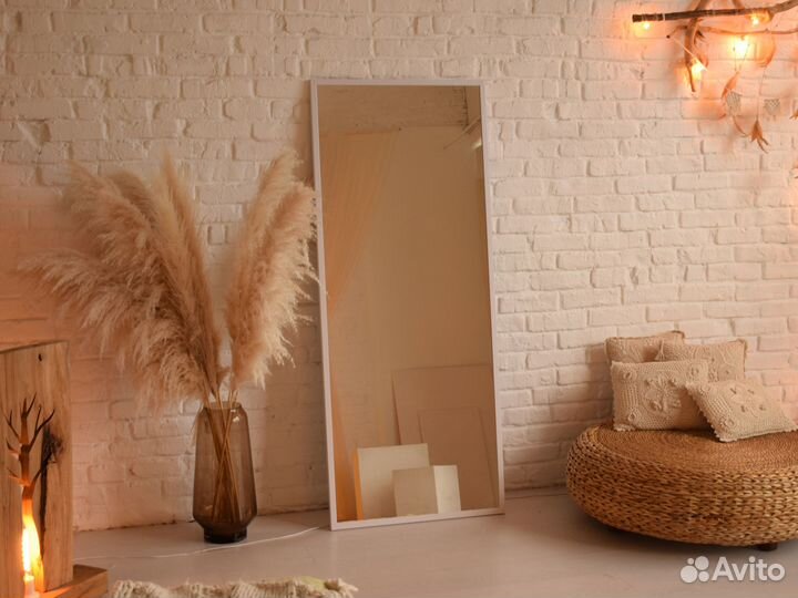 Зеркало в рамке