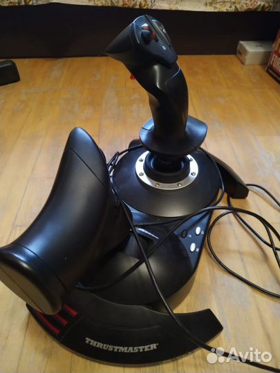 Джойстик thrustmaster с ручкой газа