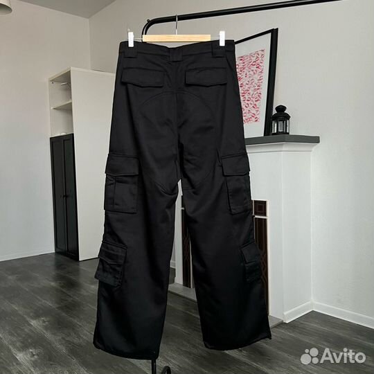 Штаны карго Balenciaga Cargo Pants in Black