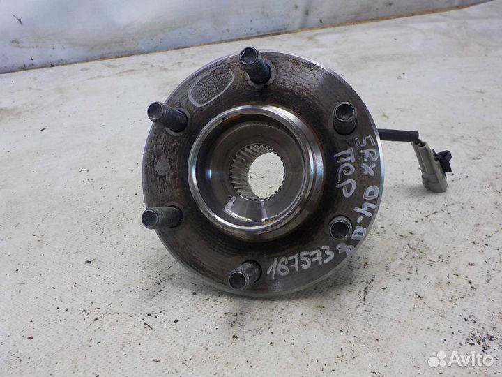 Ступица передняя Cadillac SRX