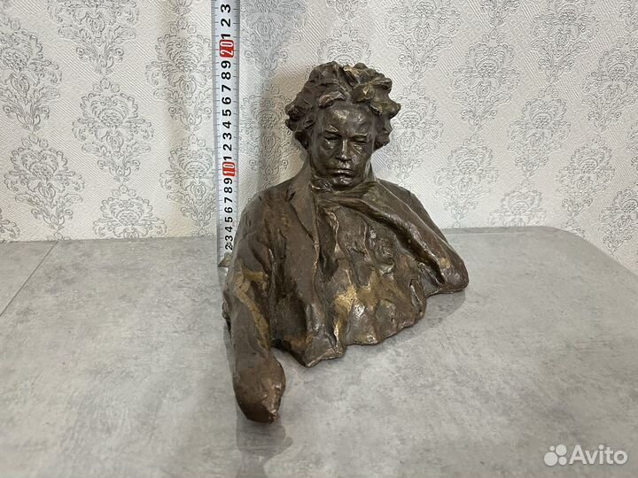 Бронзовый бюст Бетховен