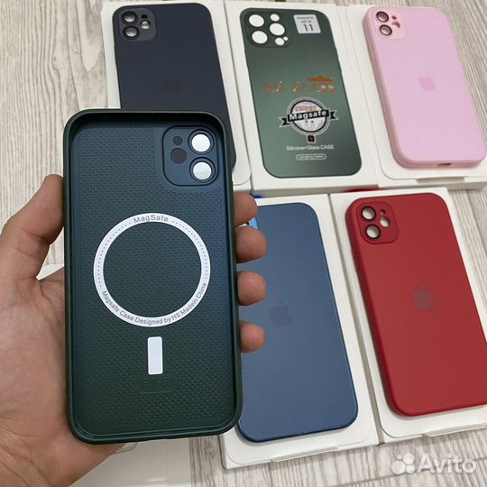 Чехлы на iPhone 11 матовые Magsafe Premium