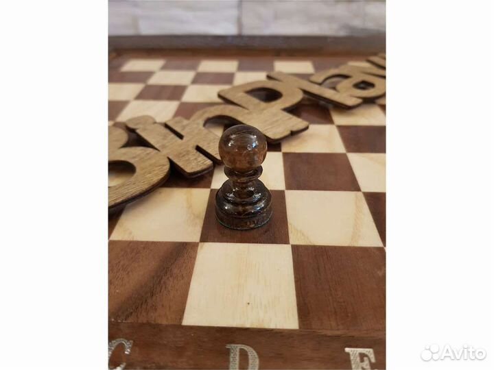 Шахматы ларец