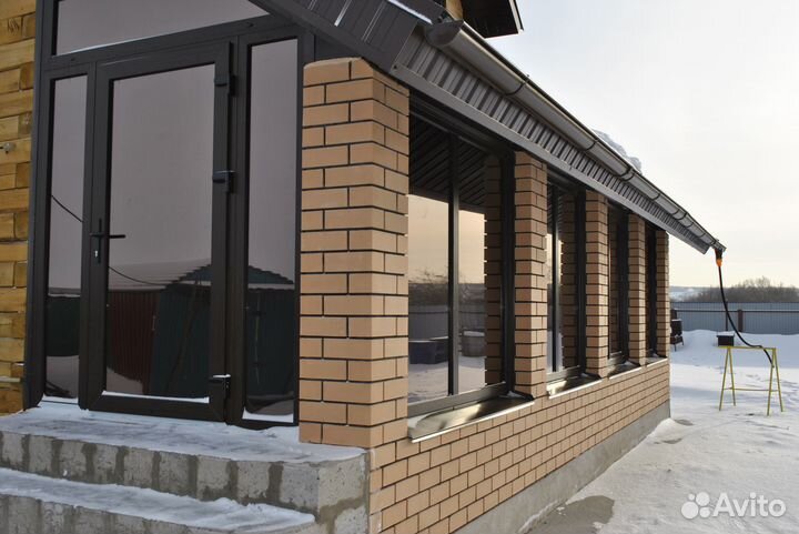 Rehau. Пластиковые окна, остекление входной группы