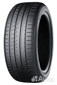 Yokohama Advan Sport V107C 275/35 R22 104Y