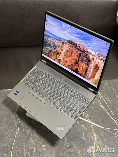 Thinkpad P16 4k i7-12850/32gb/RTX A1000