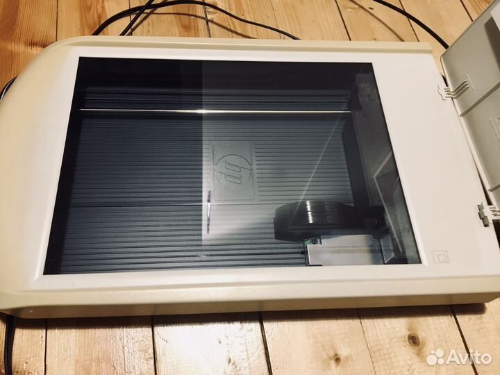 Сканер HP Scanjet 2400