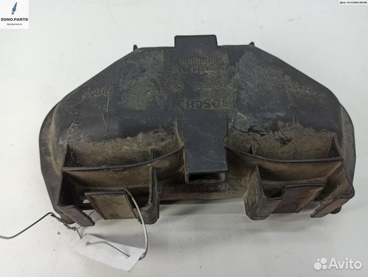 Крышка (заглушка) задняя фары левой 1305219063 на Audi A4 B5 (1994-2001)