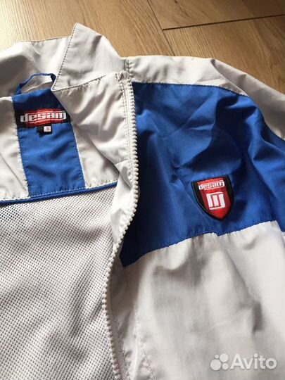 Продам спортивный костюм