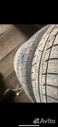 Yokohama 104ZR 215/60 R16