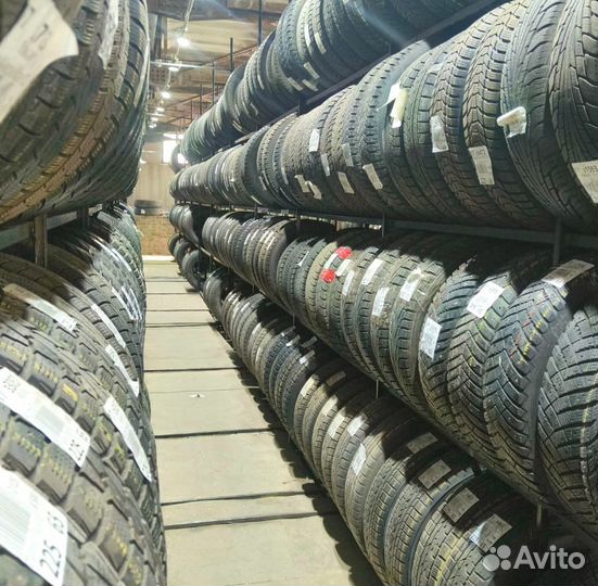 Nokian Tyres WR SUV 4 235/55 R18 104P