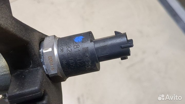 Рампа топливная BMW 3 E46, 2003