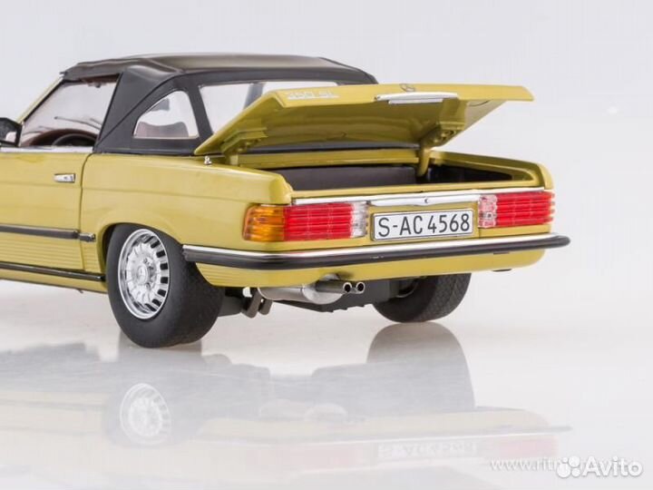 Mercedes-Benz 350SL 1977 R107 (W107) Sunstar 1:18