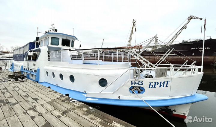 Теплоход Бриг