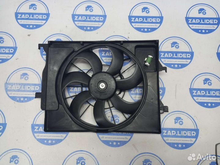 Диффузор радиатора в сборе на Kia Rio 4 2017+