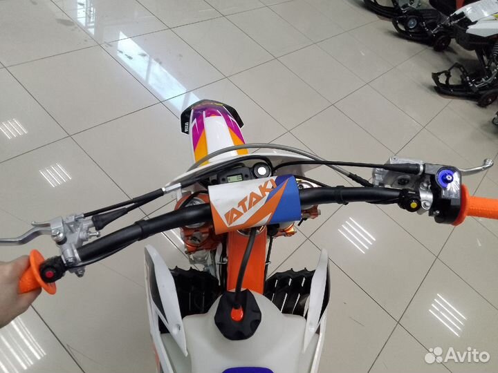 Мотоцикл ataki EF250