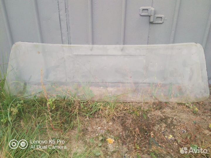 Лобовое стекло на москвич 2140