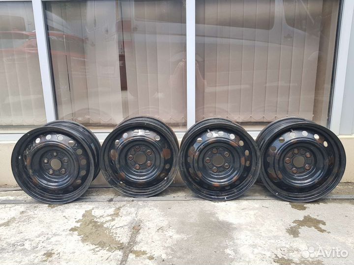 Штампованные диски r16 Toyota