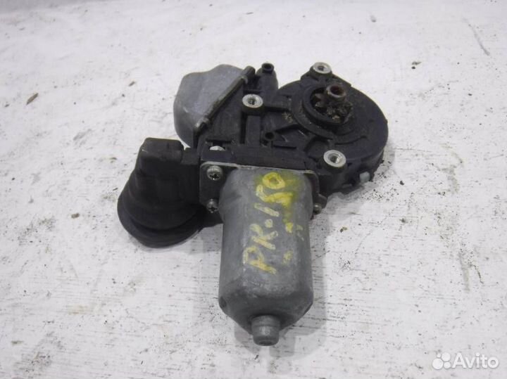 Моторчик заднего левого стеклоподъемника