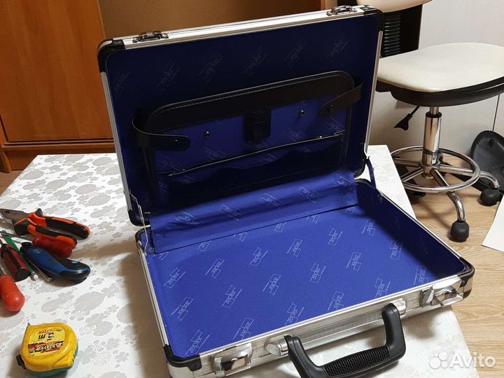 Кейс для миллиона долларов