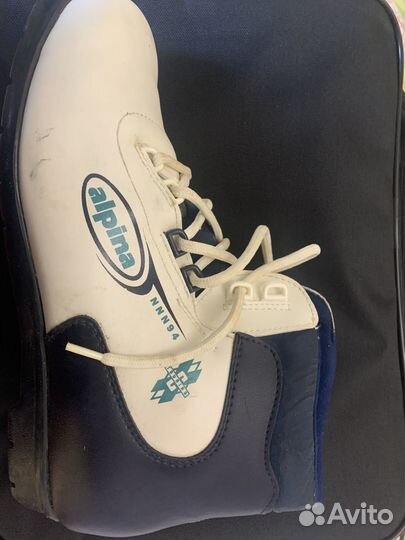 Лыжи палки и ботинки 41