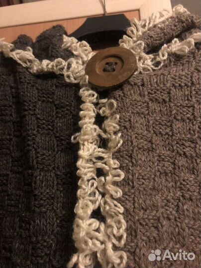 Жилет ручной вязки