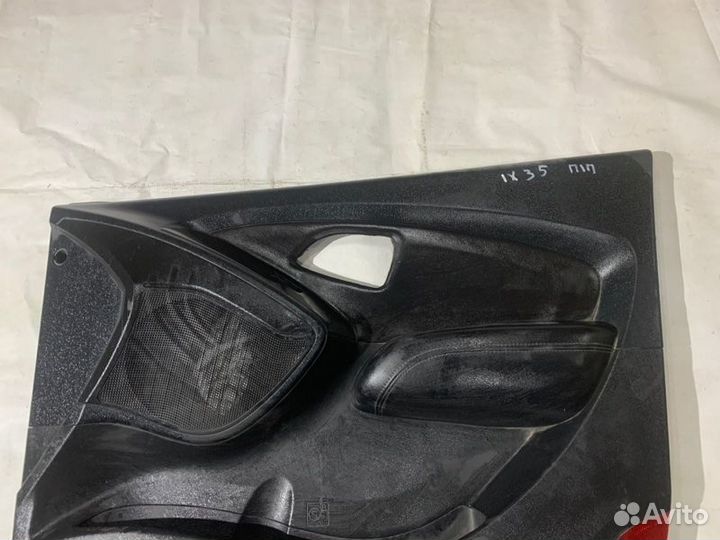 Обшивка двери передняя правая Hyundai Ix35