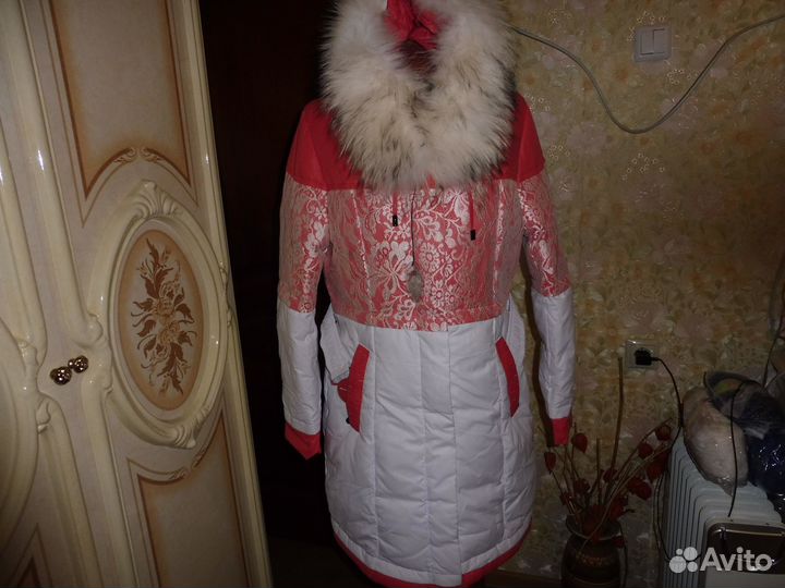 Пуховик женский зимний