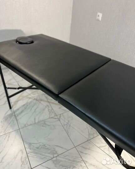 Продам массажную кушетку (стол)